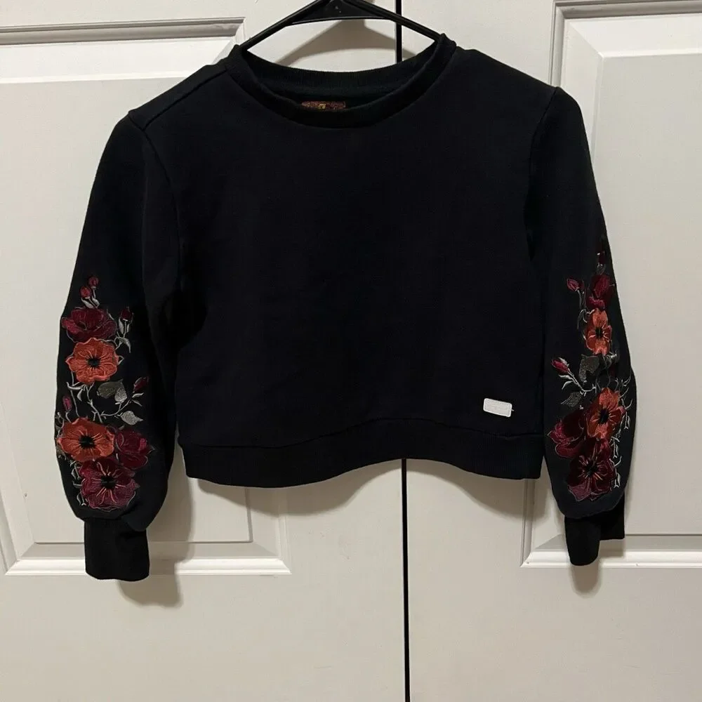 7 For All Mankind Floral Embroidered Pop-over Crop Style Sweatshirt Girls-Large - Picture 1 of 5